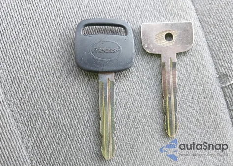 2003 Toyota Sienna Le из США, поврежденный, VIN 4T3ZF13C83U555425